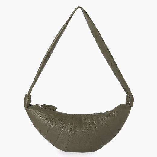 宁艺卓同款不同色！Lemaire 中号牛角包