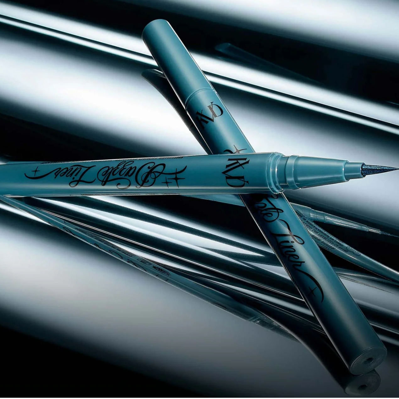 KVD Beauty：防脱眼线系列