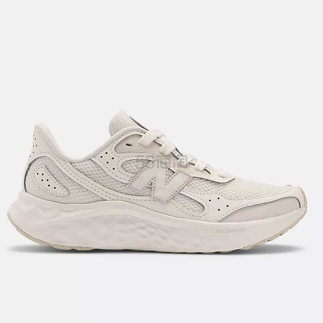 New Balance Fresh Foam Arishi v4 Tiralux 运动鞋