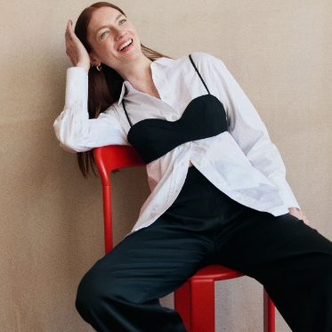 THE OUTNET 港站：让任何造型都闪耀的上衣 Toteme 棉质针织衬衫HK$1081