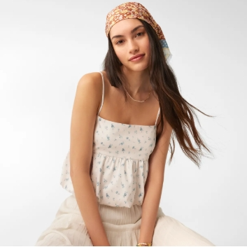 Nordstrom Rack：假日穿搭 Levi's 牛仔短裙$49 Dr. Martens 德比鞋$47