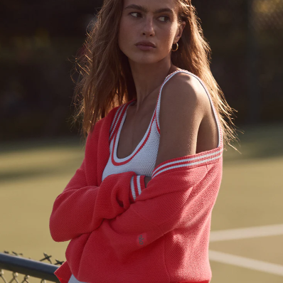 Alo Yoga：Candy Red 糖果红系列上线