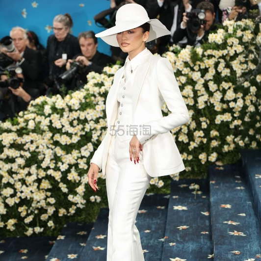 Net-A-PORTER 亚太站：METGALA 红毯现场直击 谁是你心中的最佳造型？