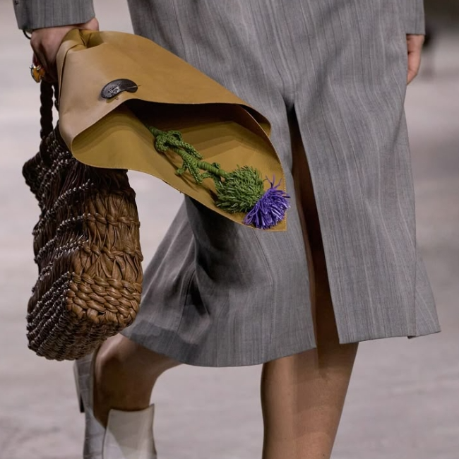 Italist：Bottega Veneta 潮奢闪促 芭蕾鞋$915 Liberta 单肩包$3167