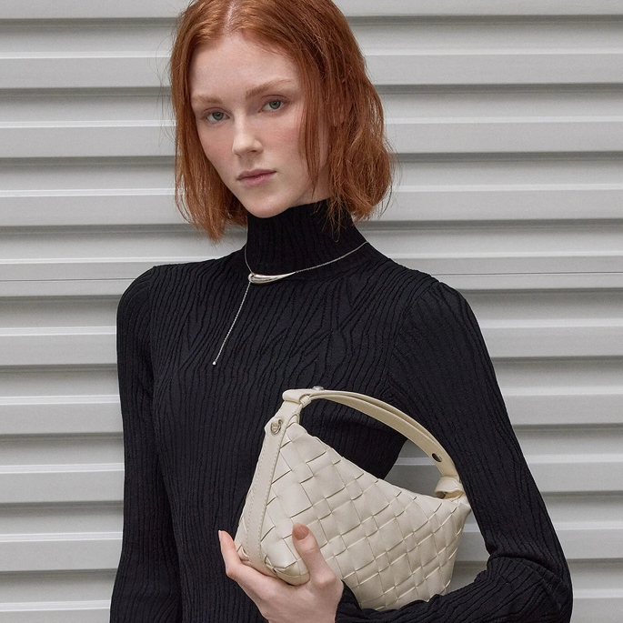 Charles & Keith US：夏日合辑上新 入封面 Ivette 编织单肩包