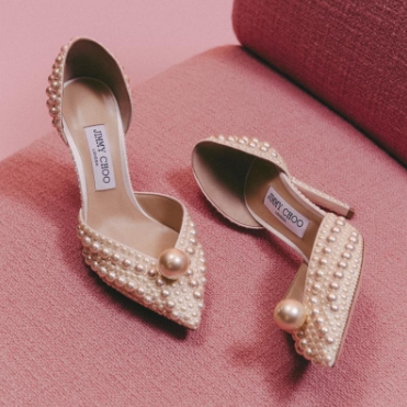 THE OUTNET 美站：520穿搭合集 知性优雅、甜美、辣妹等风格随选