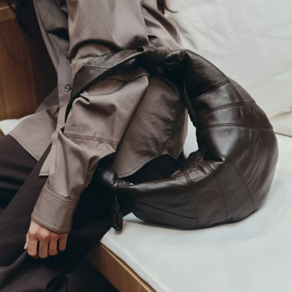 LUISAVIAROMA：1小时闪促 非星标正价单品6折