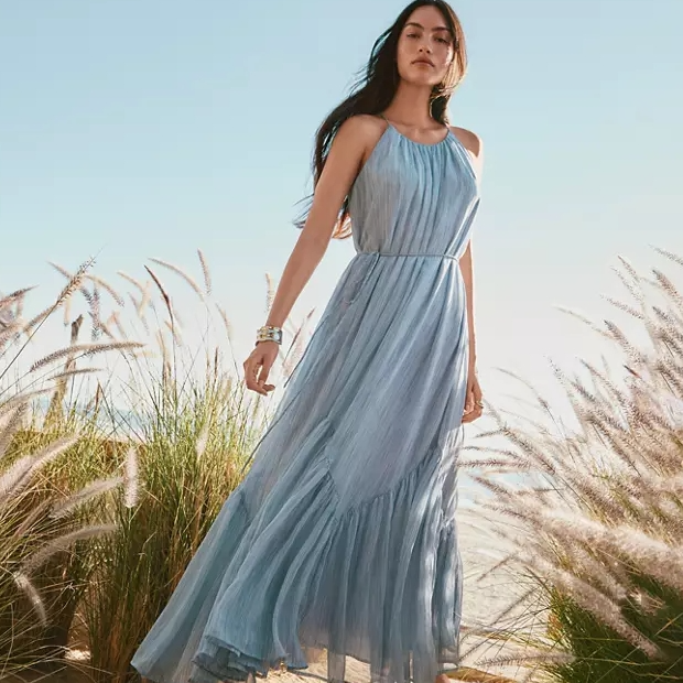 Loft：夏季服饰大促 花卉印花一字肩连衣裙$36