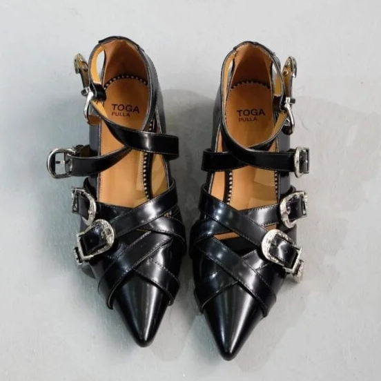 SSENSE：Toga Pulla 潮鞋热卖 尖头蝴蝶结玛丽珍$263