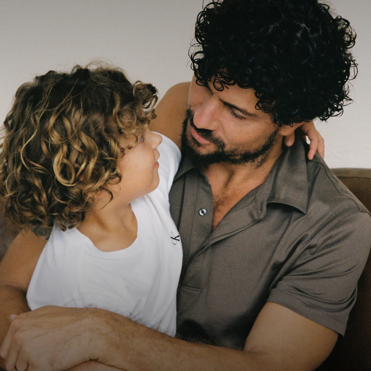 Calvin Klein：父亲节大促 全场服饰低至4折热卖 精选款式$34.99起