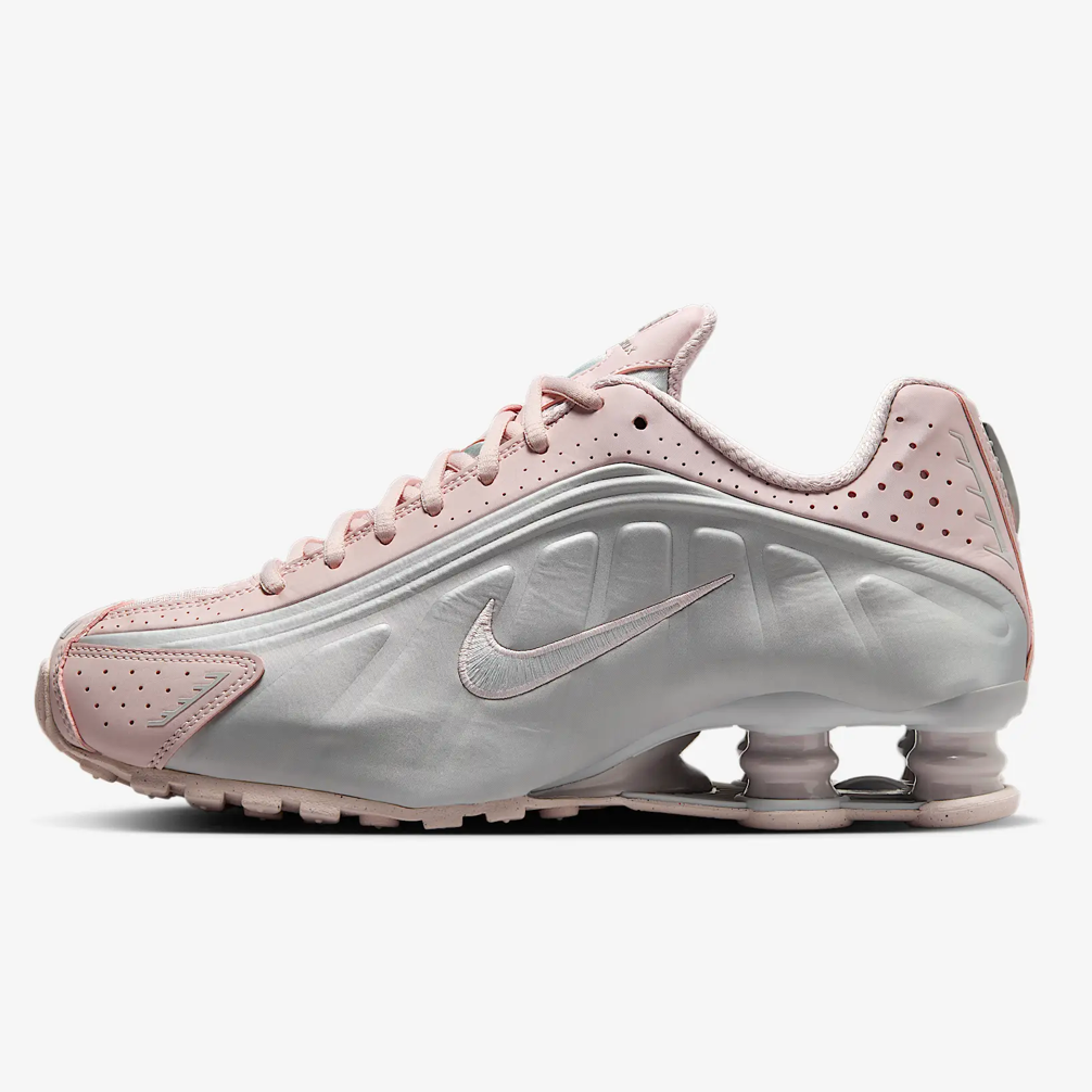 Nike Shox R4 女士运动鞋