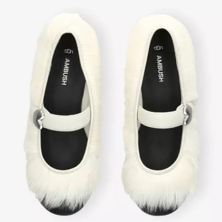 UGG X Ambush 毛毛拼接 爱心扣玛丽珍鞋