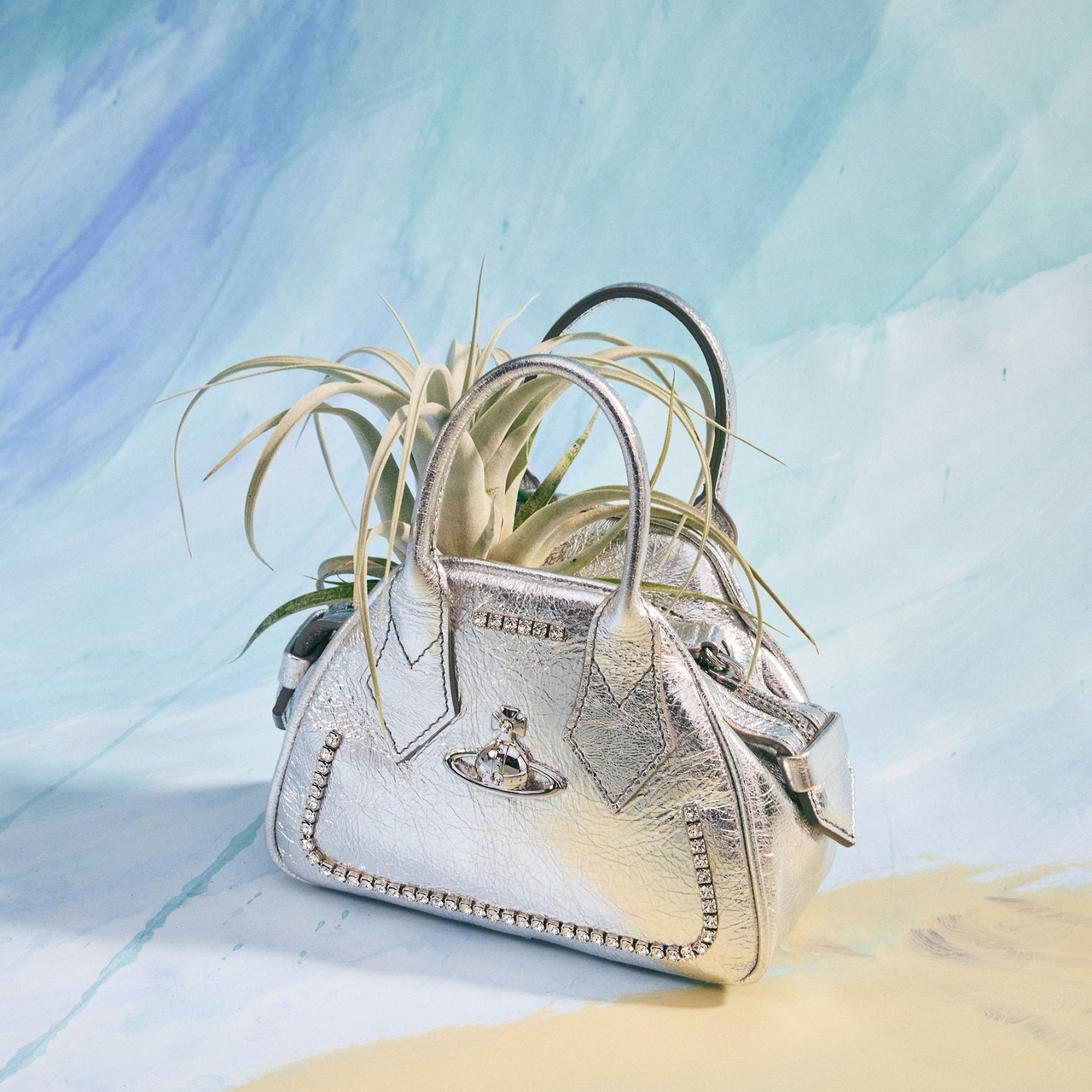 Coggles：Vivienne Westwood 西太后包袋配饰专区