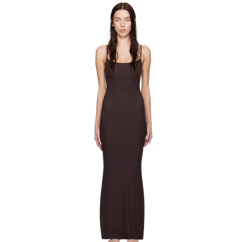 孙娜恩同款！SKIMS  Burgundy Soft 经典吊带连衣裙