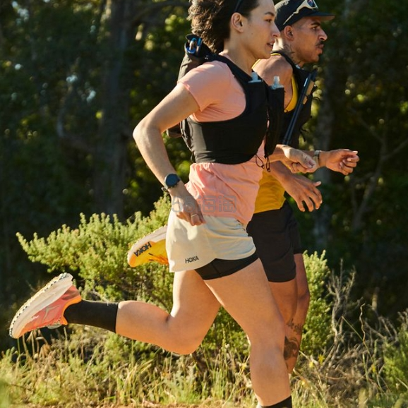Hoka One One：折扣区精选鞋履上新热卖 Arahi 7 运动鞋$115.99