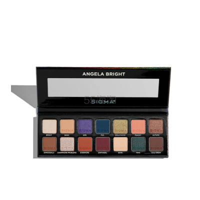 Sigma x Angela Bright 眼影盘