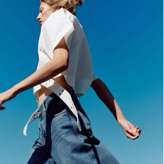 THE OUTNET 美站：牛仔专场 赵露思同款喇叭裤$91 虞书欣同款背带裤$85