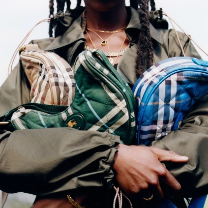 Burberry US：2025夏日新款