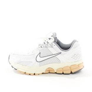 Nike 银白 Vomero 5运动鞋