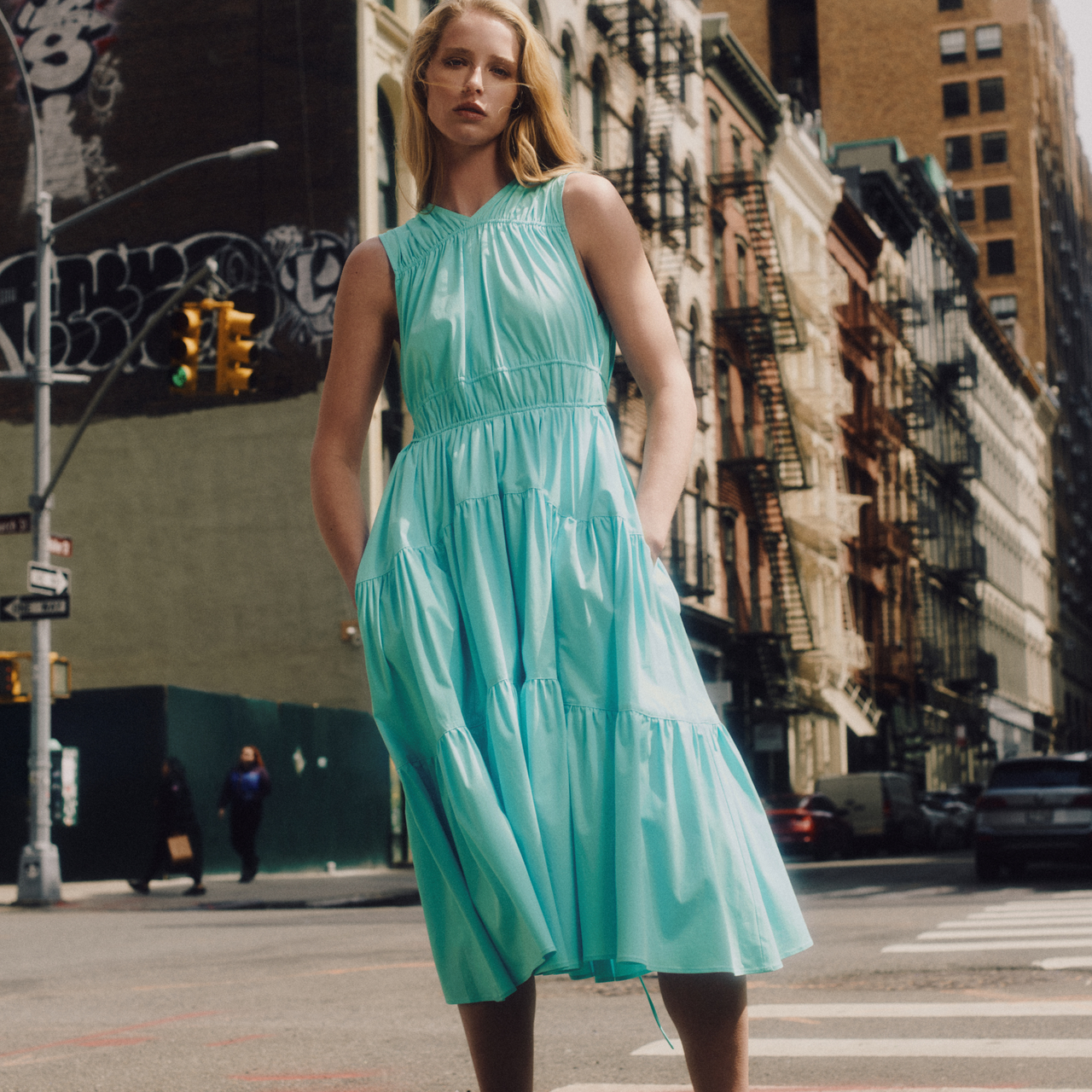 Bergdorf Goodman：折扣区时尚折上折 Balenciaga 运动鞋 $297