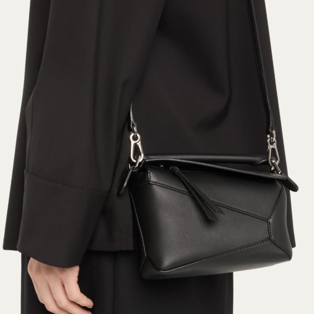 Bergdorf Goodman：Loewe 包袋大量上新 拼图折叠皮革单肩包$1750