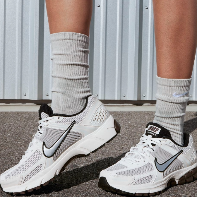 Nike 美国：年末大促 Air Force 1 Shadow 女鞋$64 玫瑰粉Dunk$59