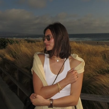 White and Warren：北欧风羊绒服饰热卖