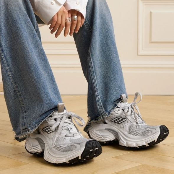 SSENSE：Balenciaga 运动鞋悄悄上新  3XL 无带运动鞋$649