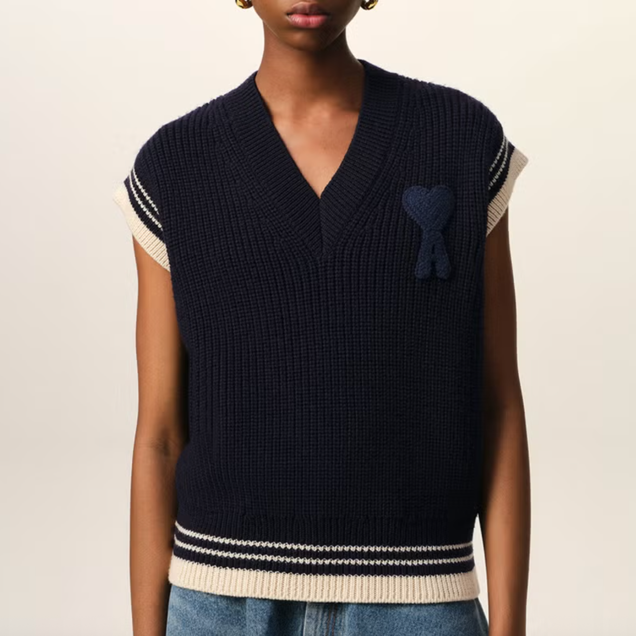 AMI 爱心针织马甲