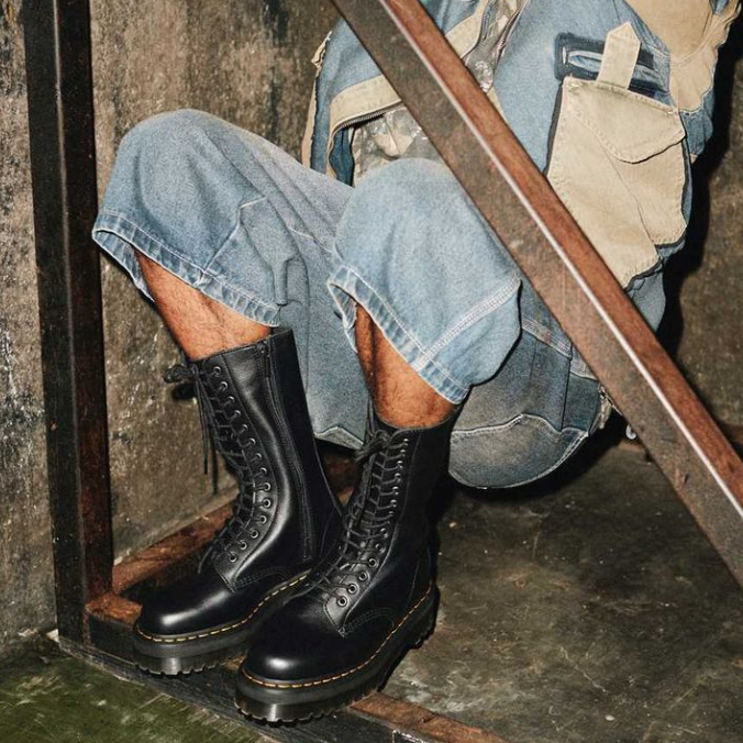 Nordstrom Rack：Dr. Martens 潮靴狂欢 经典款低至 2.7 折