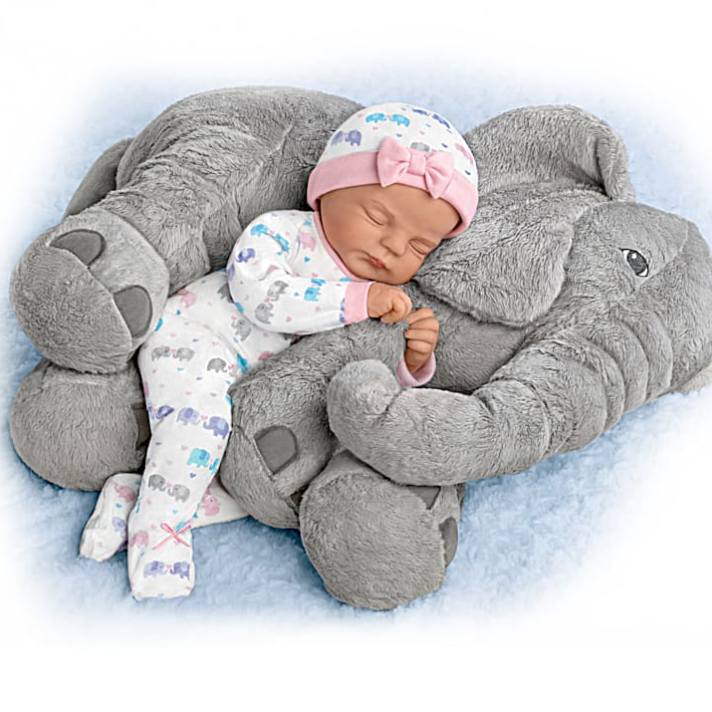 “Elle & Peanut”Violet Parker 婴儿娃娃（带毛绒大象）