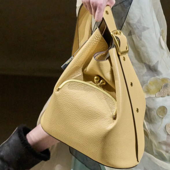 Coach 美国官网：即将上线！蔻驰发力了 一波更比一波强