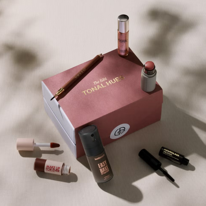 价值超£120！Cult Beauty The Tonal Hue 彩妆盒子