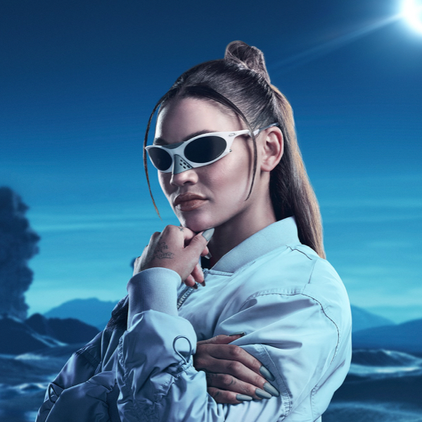 Oakley 官网：太阳镜、滑雪镜5折起，新品加入