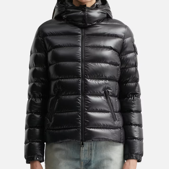 Moncler Bady 连帽短款羽绒服