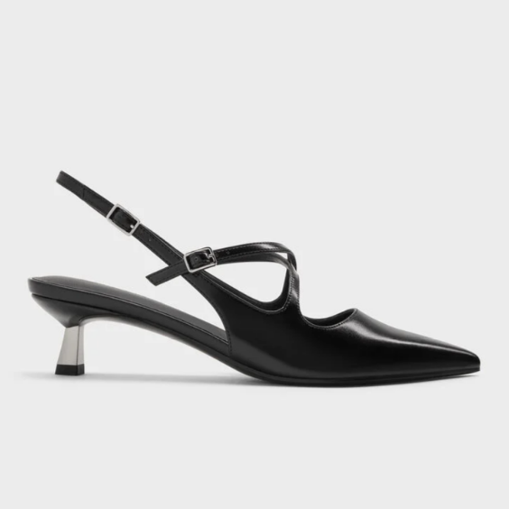 明星同款！Charles & Keith 尖头绑带单鞋