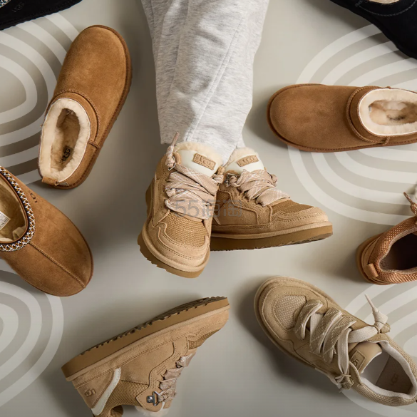 Kids Foot Locker：精选鞋履大促！关注Nike、UGG、Adidas 等