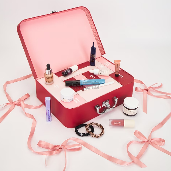 REVOLVE 12Days 2025 圣诞倒数日历