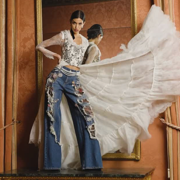 Alice and Olivia：美衣折扣区！西装裙$186