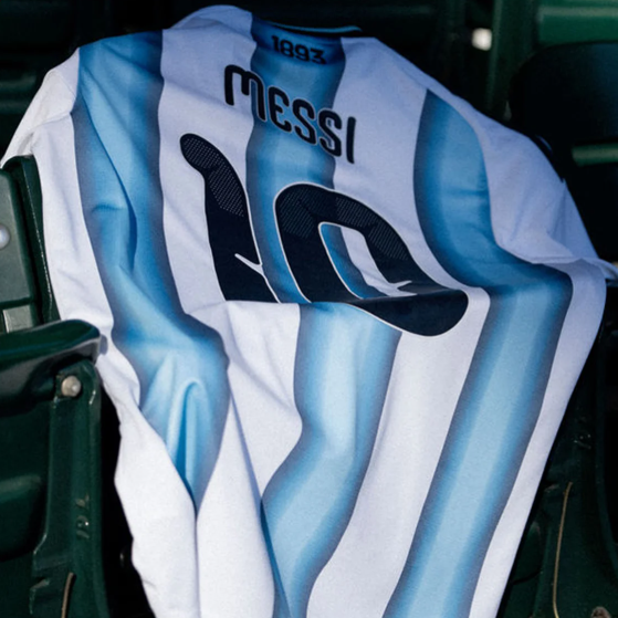 【2025网一】Champs Sports：限时促销！入手 Nike、Adidas、Puma 等