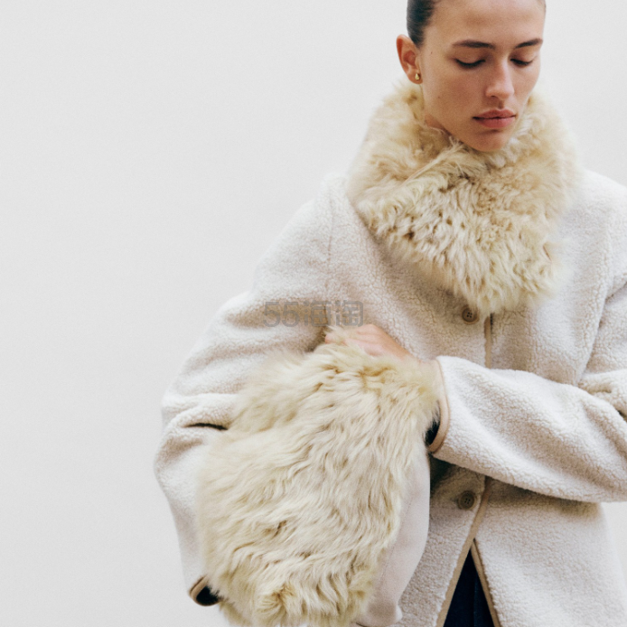 ARKET UK：北欧极简风穿搭 上新热卖！羊驼毛混纺开衫£85