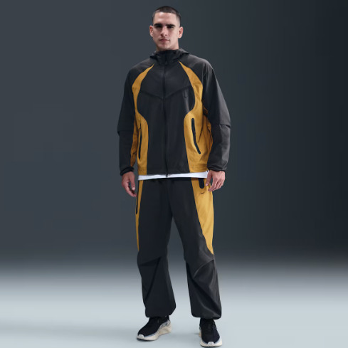 Nike 美国：折扣区上新 马年限定腰包$40 女士宽松T恤$24