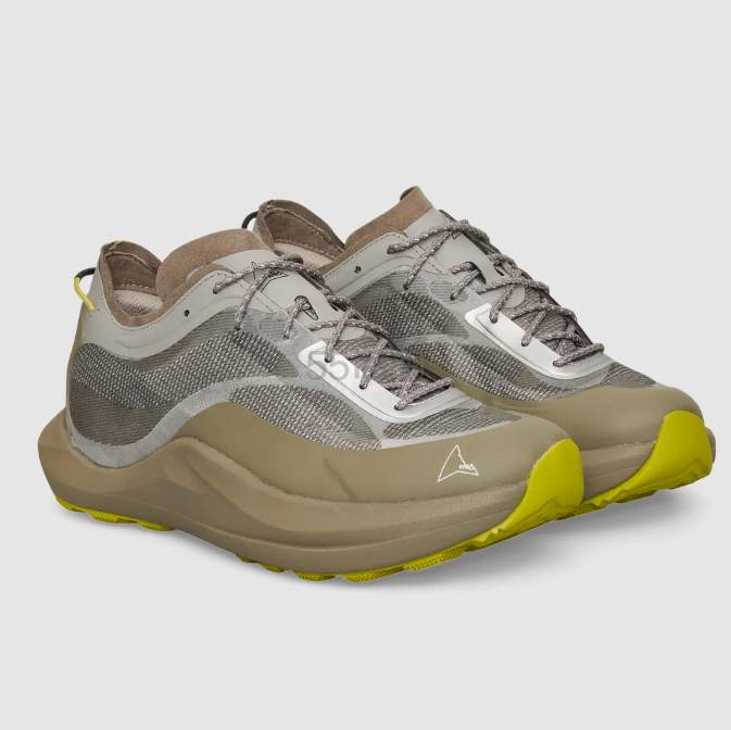 Roa Sella 灰褐色登山鞋