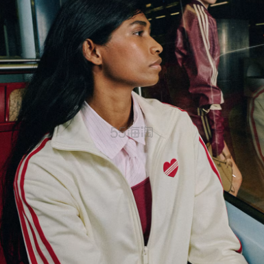 adidas 美国官网:折扣区热卖 精选服饰鞋包