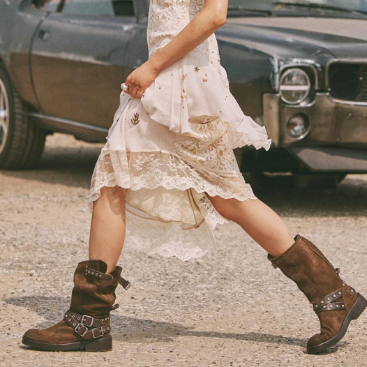 Free People 美官：折扣区美鞋低至2折+额外7.5折