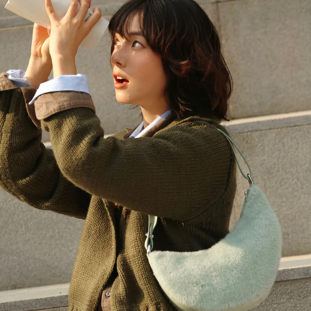 Kate Spade Outlet：包袋配饰上新热卖！454 小号单肩包$169