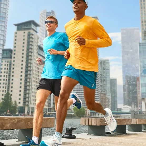 ASICS US：GEL-CUMULUS 28 鞋履即将上线 定价$145