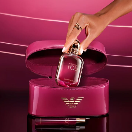 Giorgio Armani Beauty：阿玛尼权力女香上新！入手腮红、唇釉、粉底等