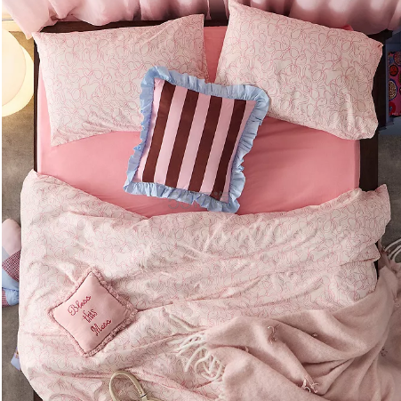 Urban Outfitters 英站:精选服饰鞋包、生活家居热卖