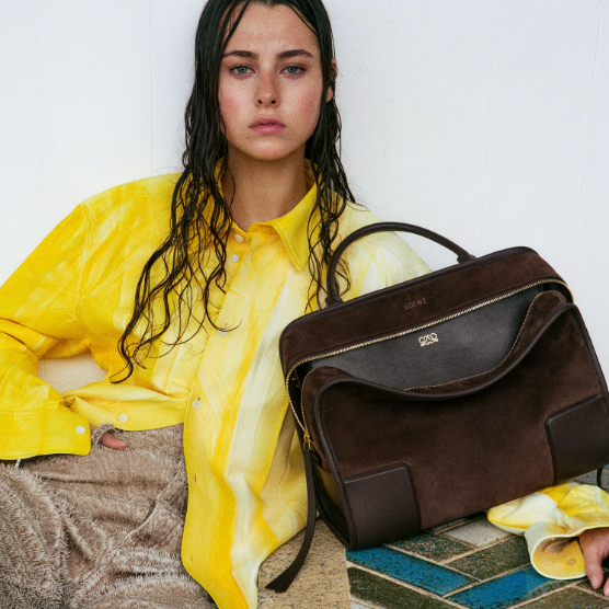 Bergdorf Goodman：Loewe 春日上新 皮革艺术新章